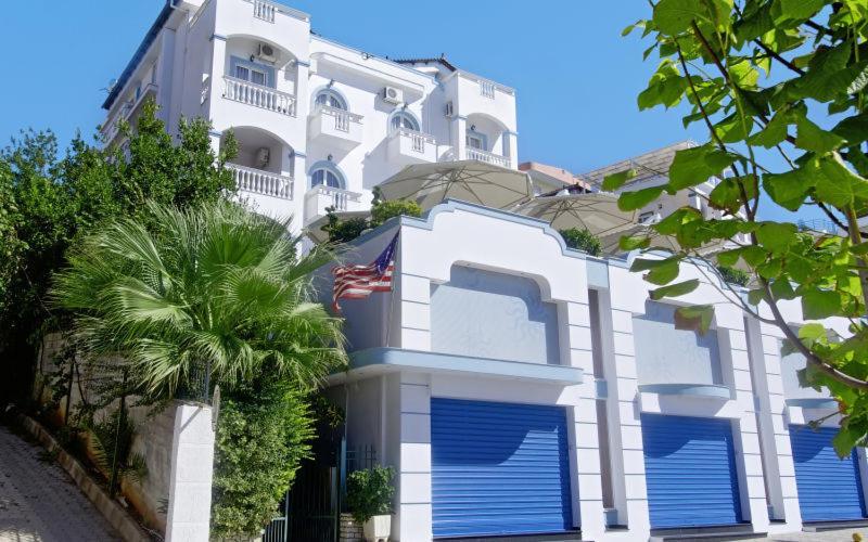 Hotel Serxho Sarandë Exterior foto