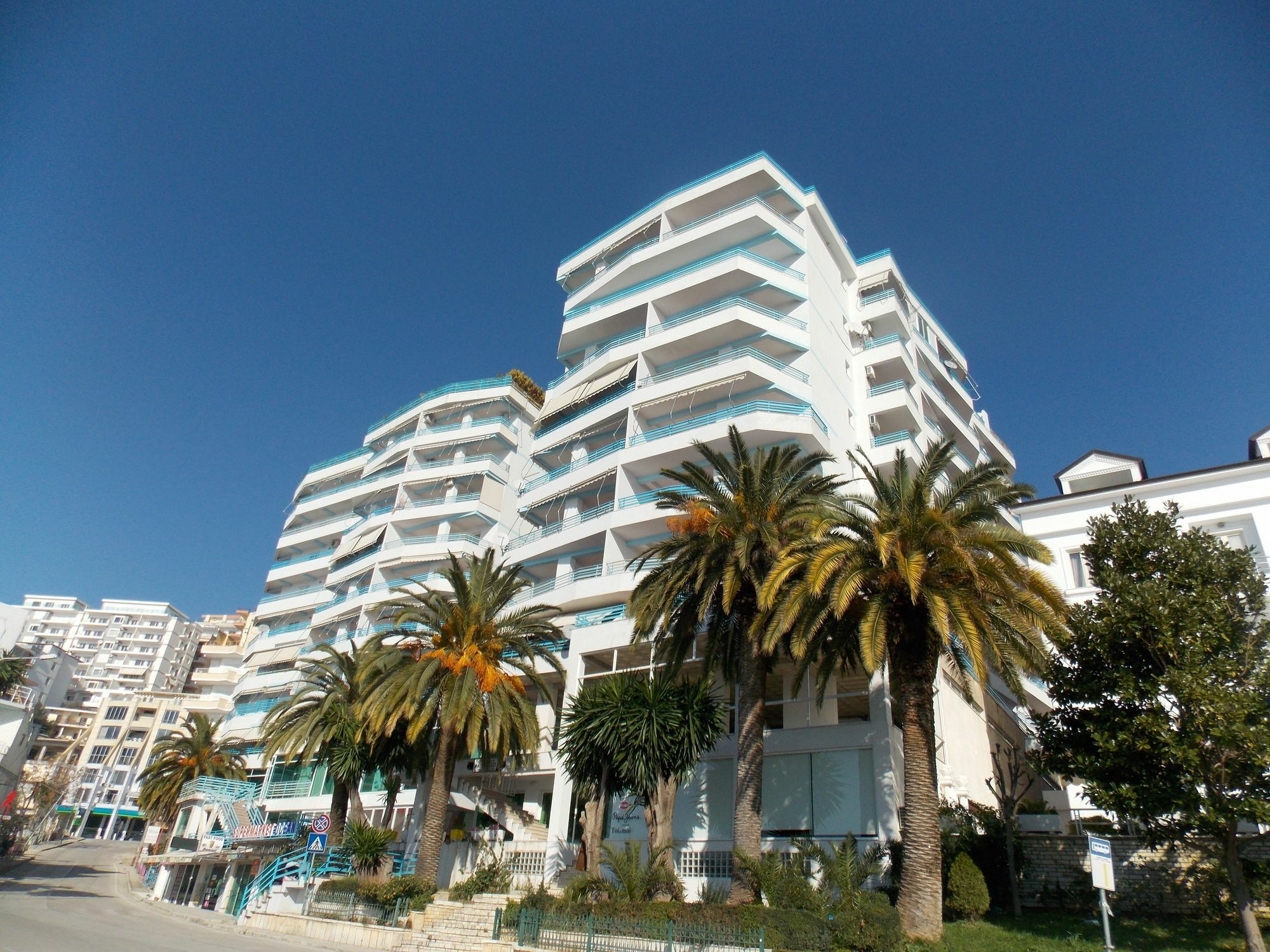 Hotel Serxho Sarandë Exterior foto